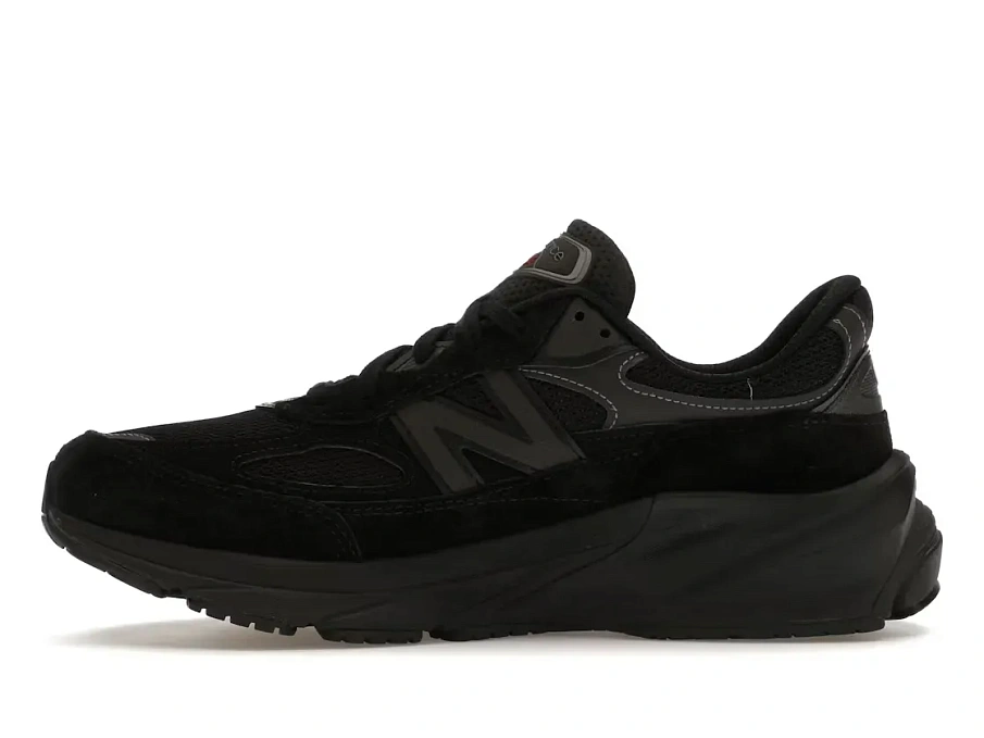 Фото № 3 с приближением к товару «‎New Balance 990v6»