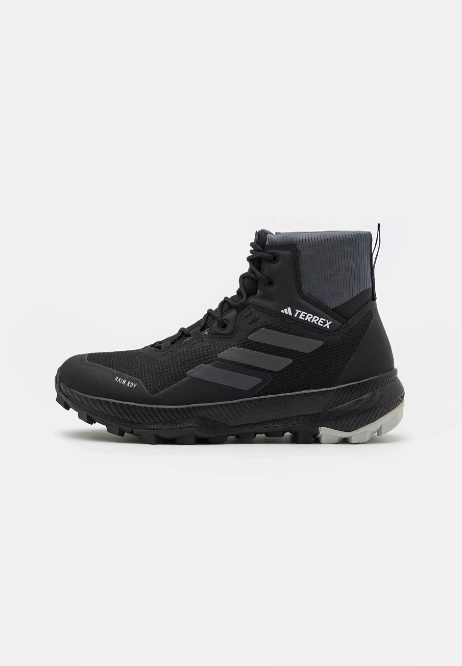 Фото № 1 с приближением к товару «‎TERREX HIKER R.RDY»