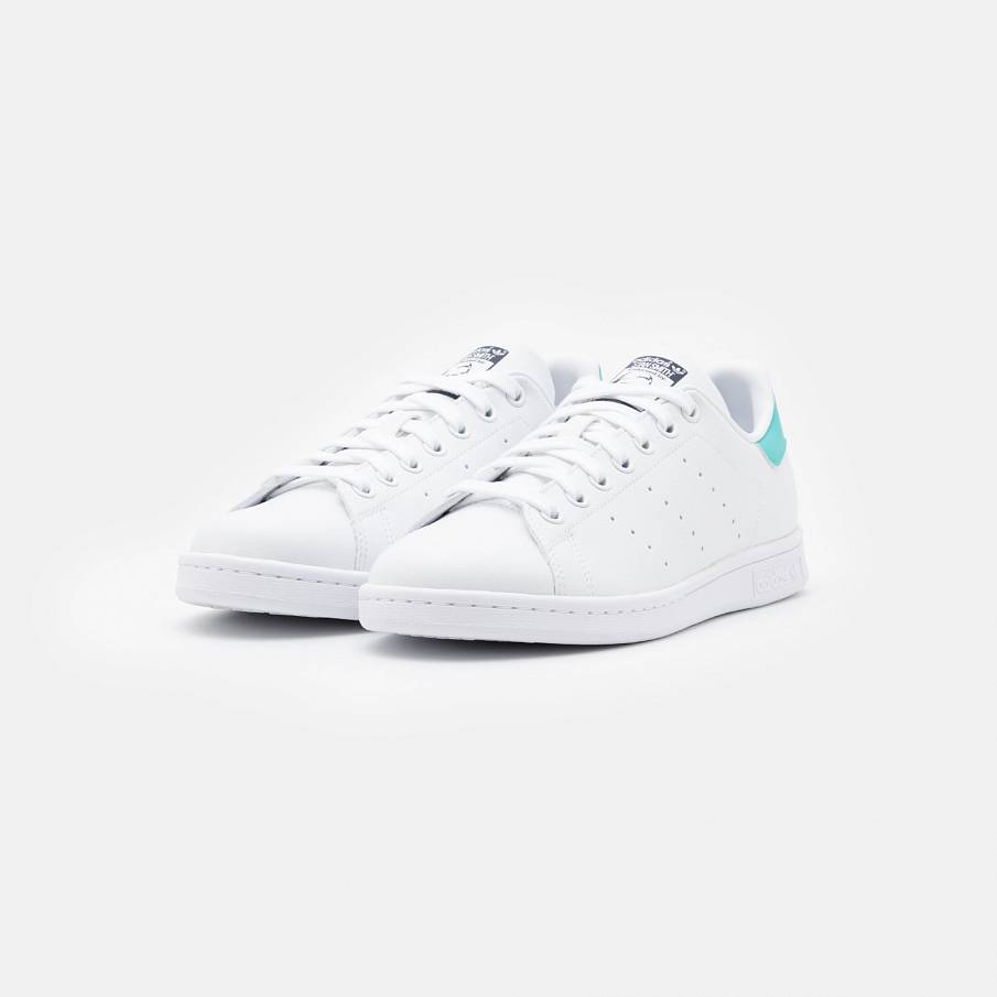 Фото № 2 с приближением к товару «‎Adidas Stan Smith »