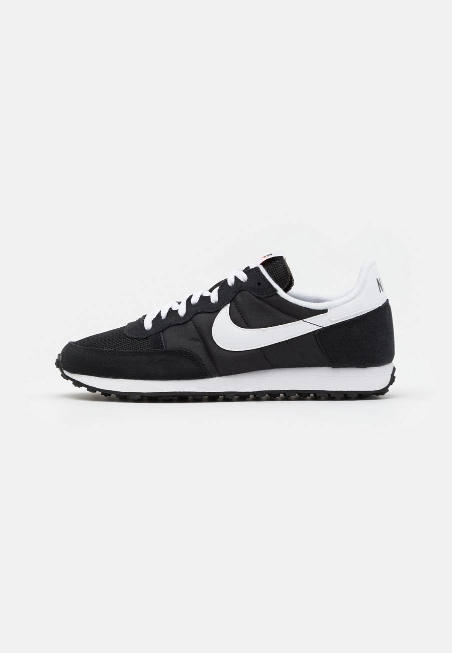 Фото № 1 с приближением к товару «‎Nike Challenger OG »