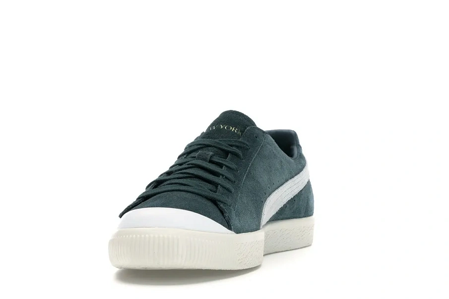 Фото № 4 с приближением к товару «‎Puma Clyde Alife New York Green»