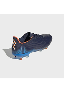 Фото № 4 с приближением к товару «‎Adidas Korki Wkrety»