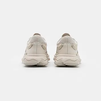 Adidas Ozweego  - 4