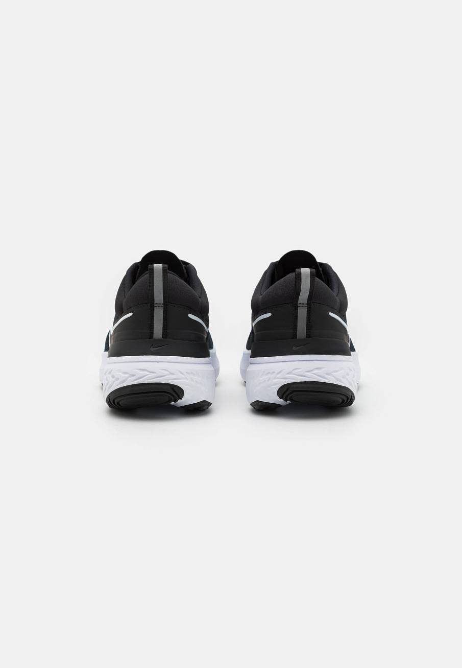 Фото № 3 с приближением к товару «‎Nike React Miler»