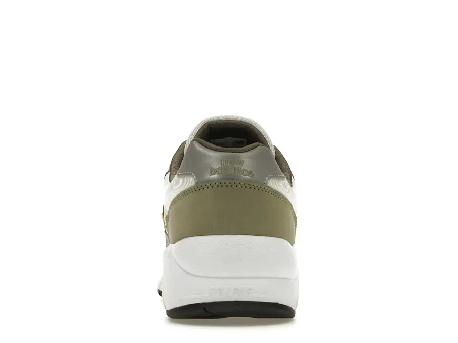 Фото № 4 с приближением к товару «‎New Balance 580»