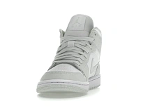 Фото № 3 с приближением к товару «‎Jordan 1 Mid Spruce Aura »