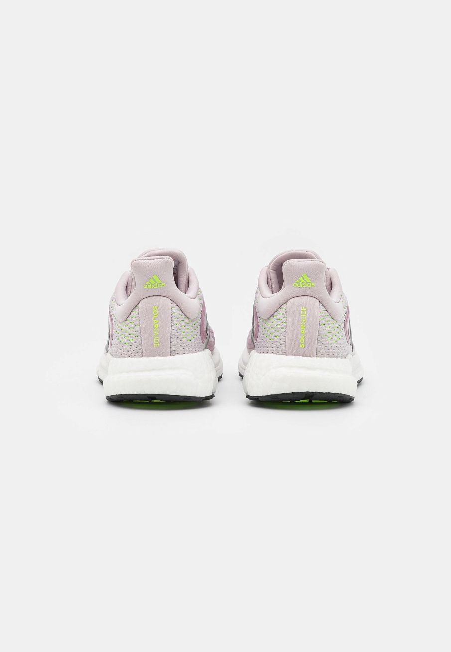 Фото № 3 с приближением к товару «‎Adidas Solarglide 4»
