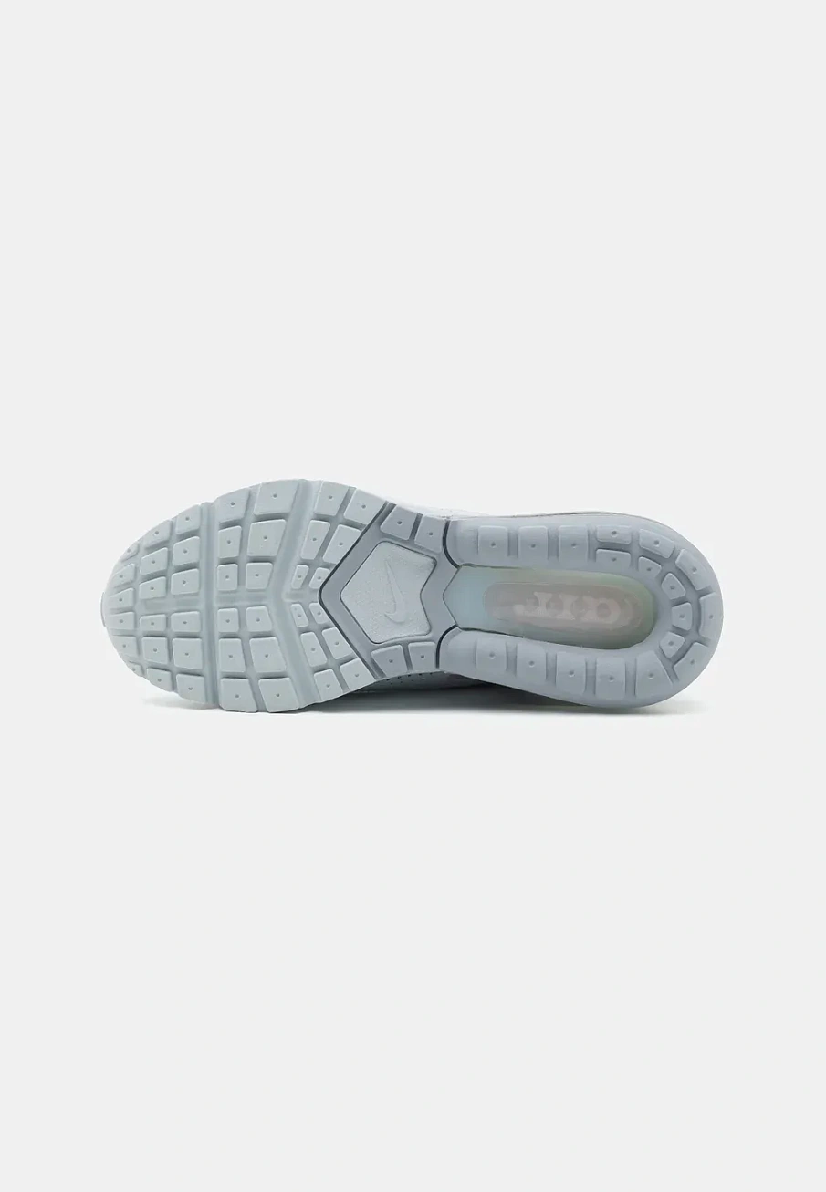 Фото № 4 с приближением к товару «‎AIR MAX PULSE»