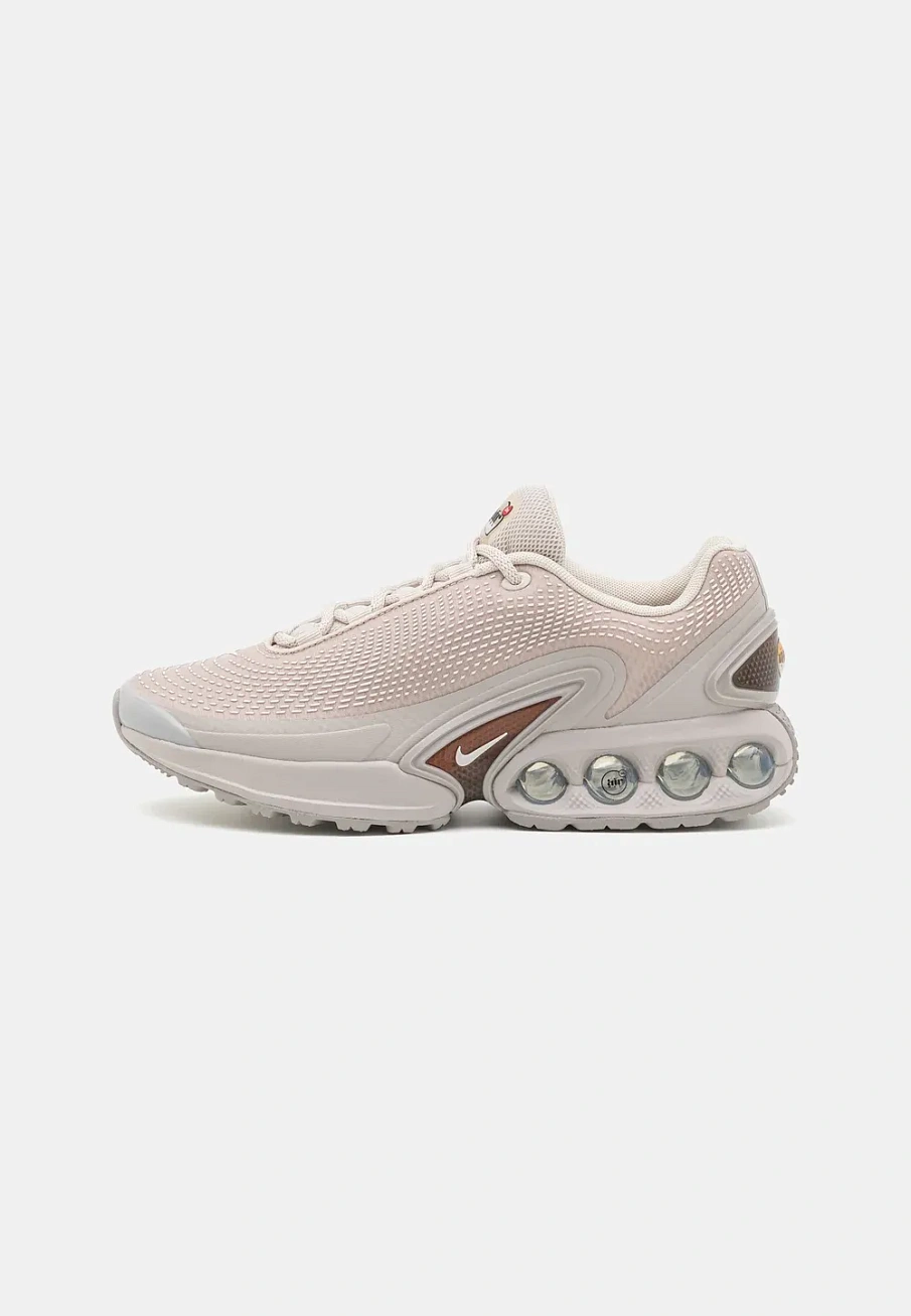 Фото № 1 с приближением к товару «‎AIR MAX DN UNISEX»