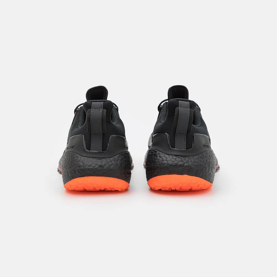 Фото № 3 с приближением к товару «‎Adidas Ultraboost»