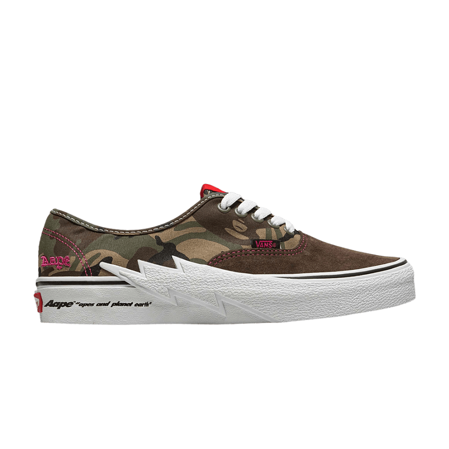 Фото № 1 с приближением к товару «‎AAPE x Vans Authentic Bolt - Green Camo»