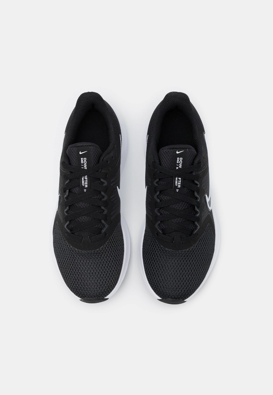 Фото № 3 с приближением к товару «‎Nike Downshifter 11»