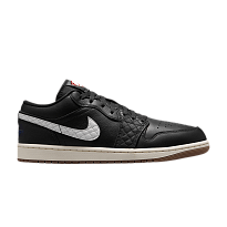 Фото № 1 с приближением к товару «‎Air Jordan 1 Low SE Off Noir University Red»
