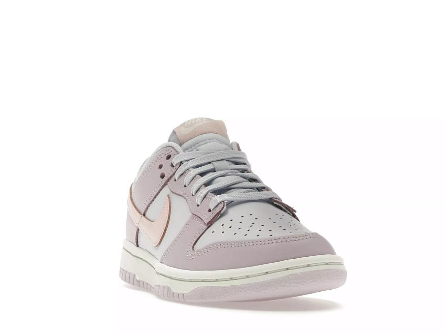 Фото № 2 с приближением к товару «‎Nike Dunk Low Easter 2022 »
