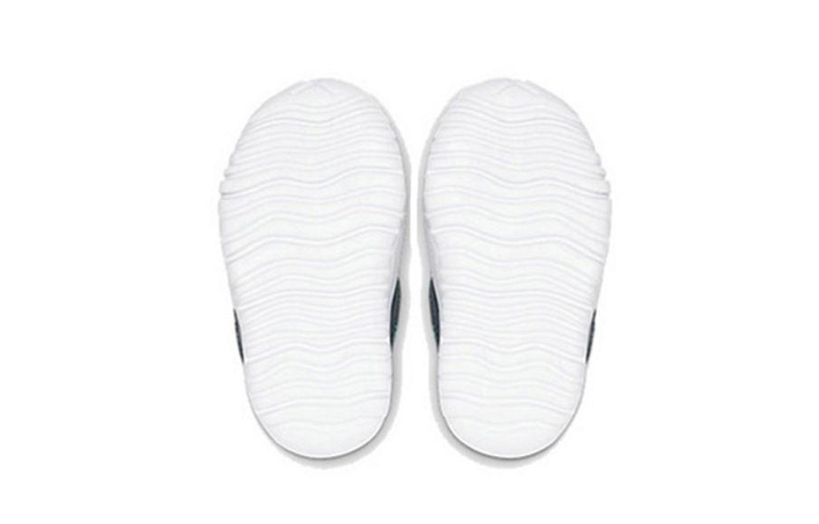 Фото № 4 с приближением к товару «‎Jordan 11 Retro Little Flex Black Iridescent (TD)»