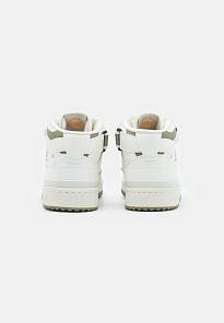 Фото № 5 с приближением к товару «‎Adidas Forum »