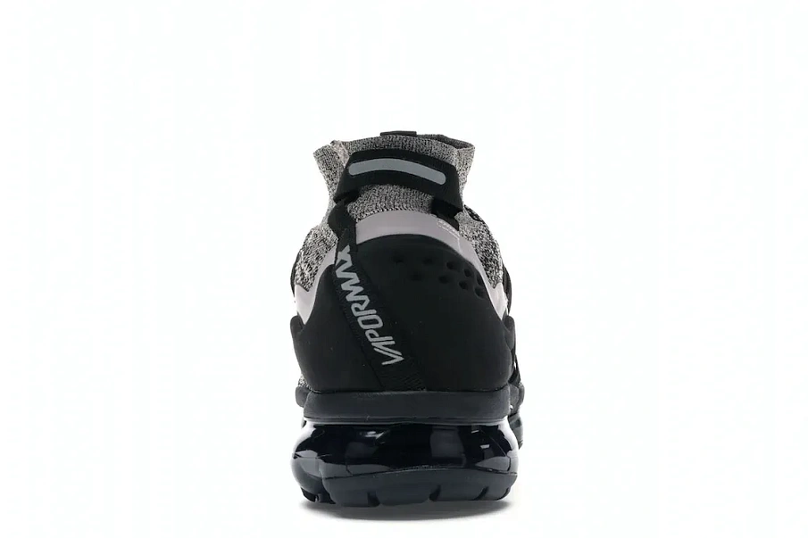 Фото № 4 с приближением к товару «‎Nike Air VaporMax Utility Moon Particle Black»