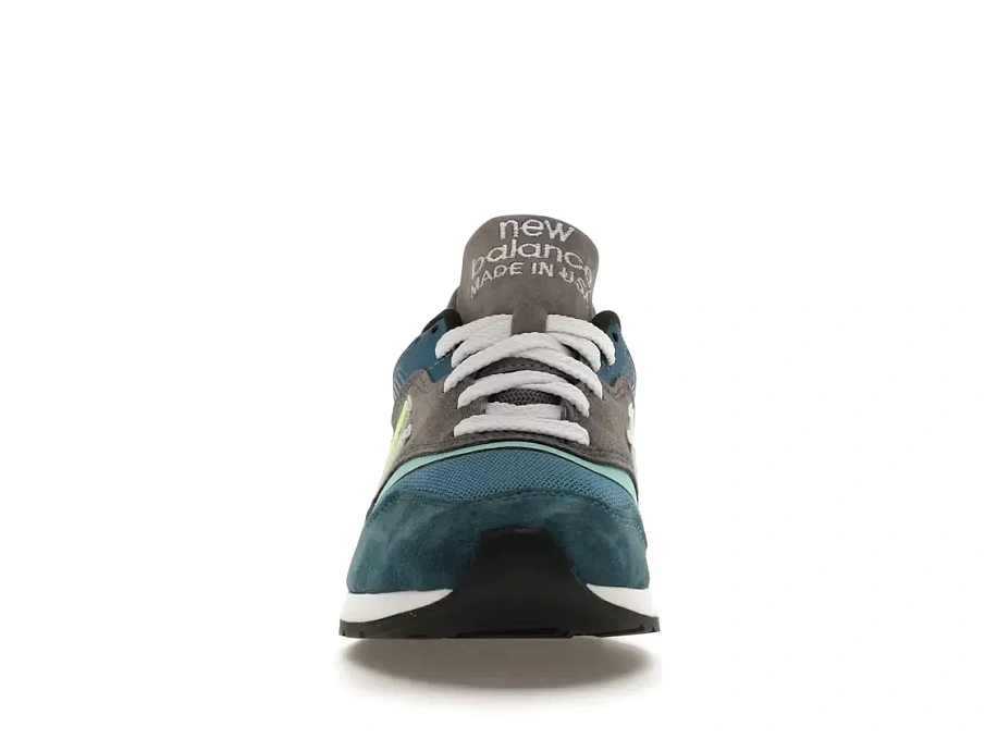 Фото № 2 с приближением к товару «‎New Balance 997»