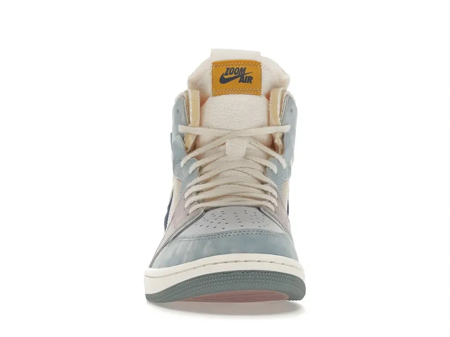 Фото № 2 с приближением к товару «‎Jordan 1 High Zoom Air CMFT Celestine Blue»