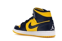Фото № 5 с приближением к товару «‎Jordan 1 Mid Michigan»