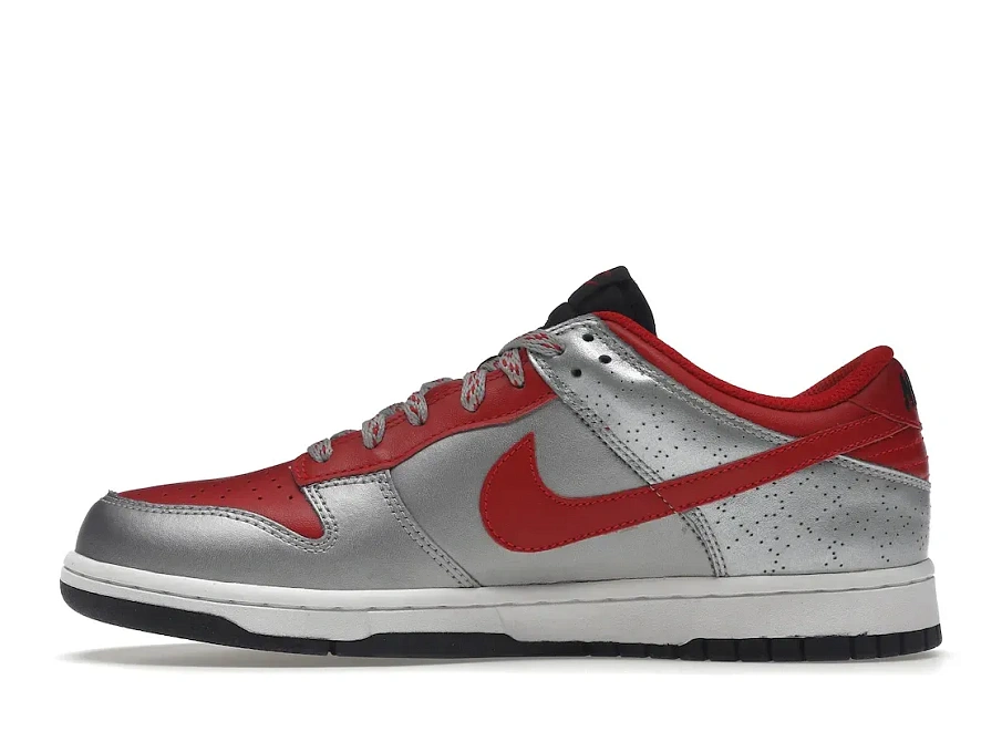 Фото № 3 с приближением к товару «‎Nike Dunk Low CL Ultraman»