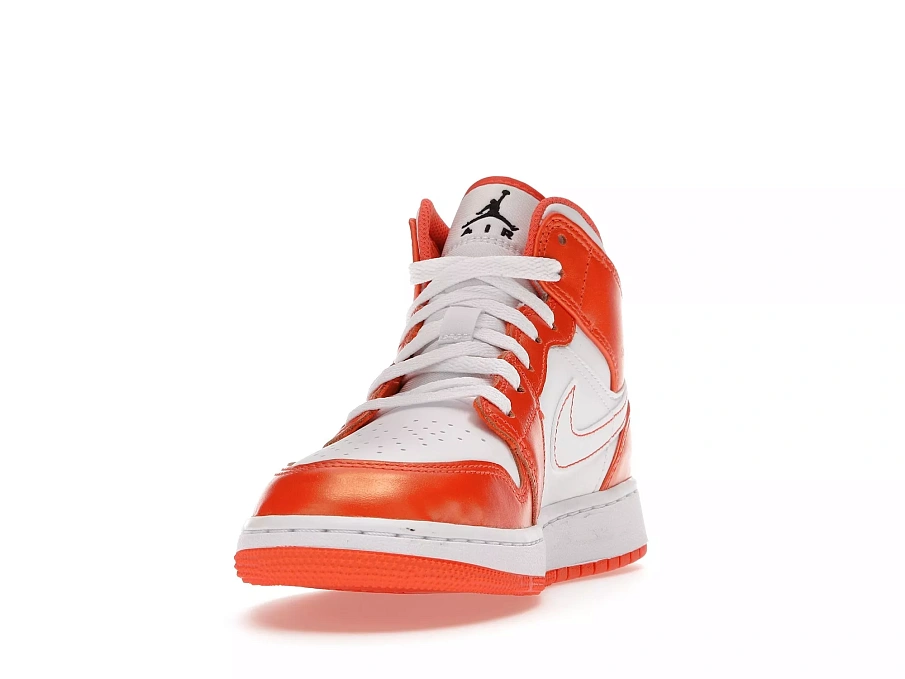 Фото № 3 с приближением к товару «‎Jordan 1 Mid Metallic Orange »