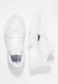 Фото № 4 с приближением к товару «‎Adidas Falcon »