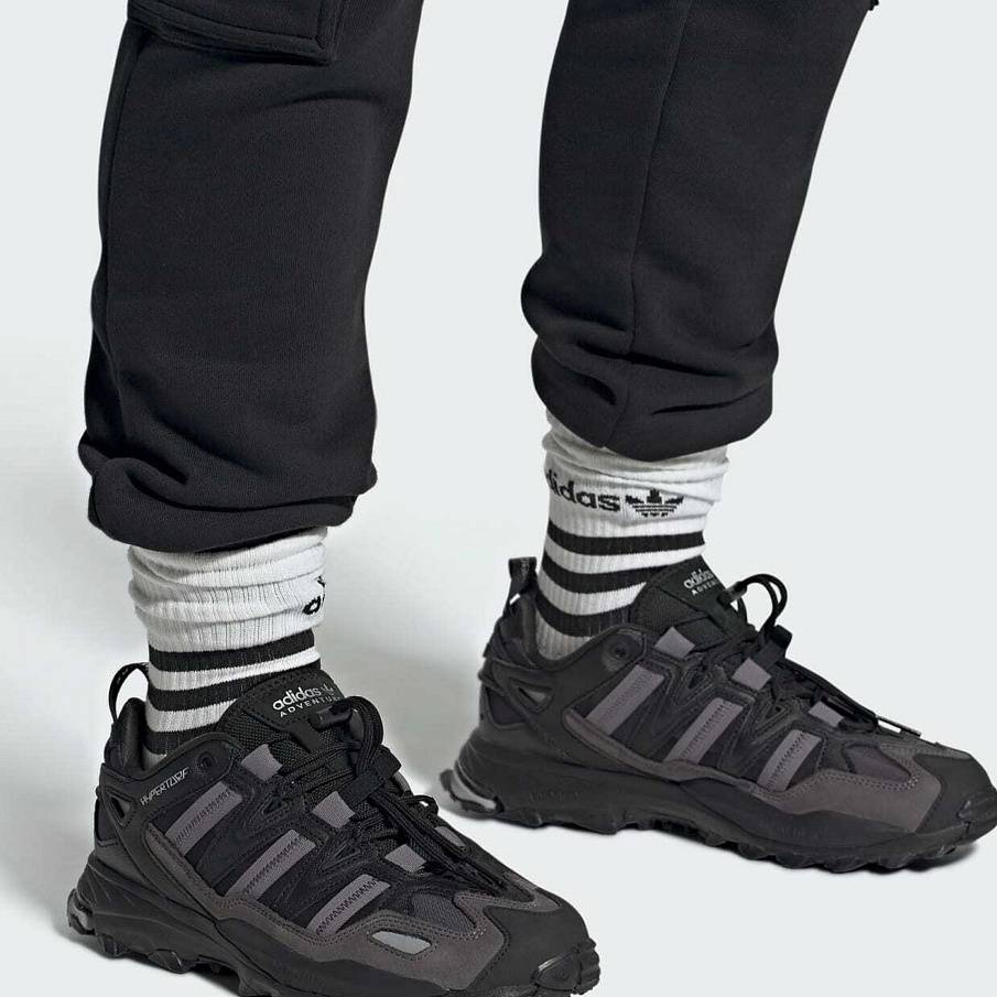 Фото № 3 с приближением к товару «‎Adidas Hyperturf »