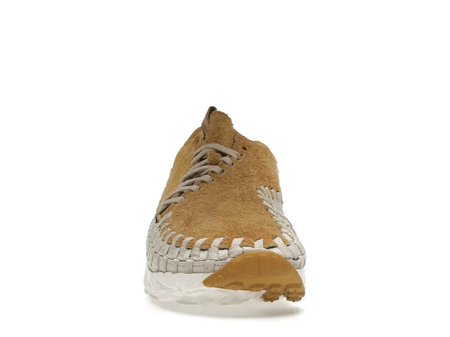 Фото № 2 с приближением к товару «‎Nike Air Footscape Woven Chukka Flat Gold»