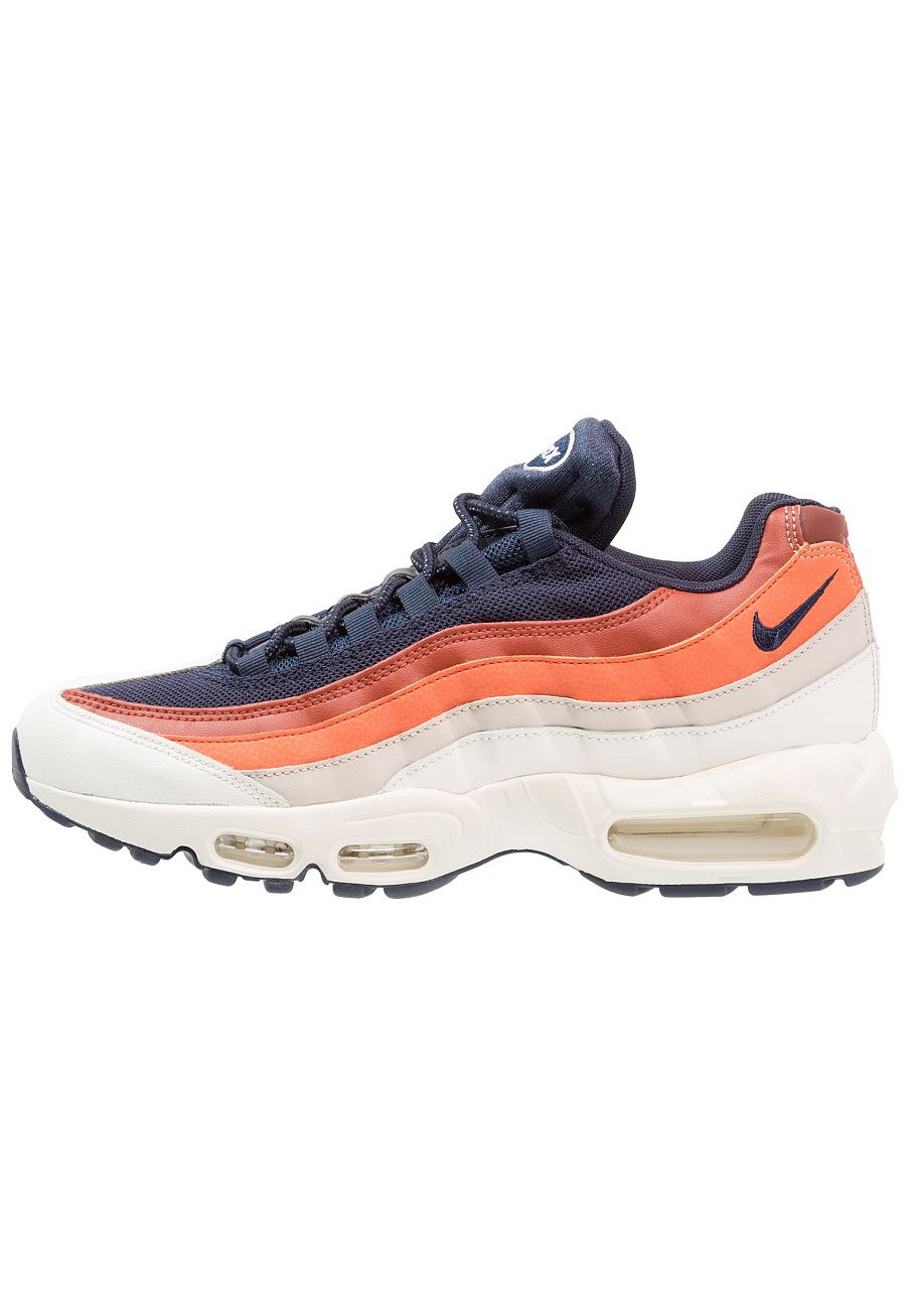 Фото № 1 с приближением к товару «‎Nike Air Max 95 Essential »