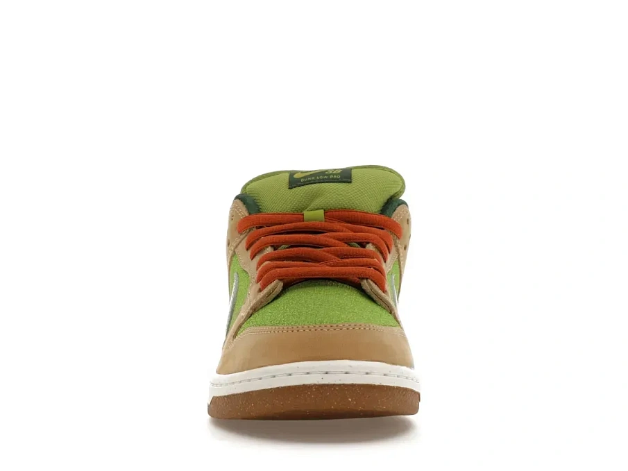 Фото № 2 с приближением к товару «‎Nike SB Dunk Low»
