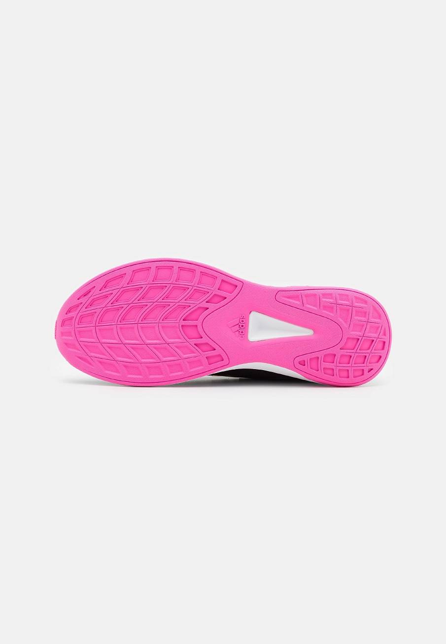 Фото № 5 с приближением к товару «‎Adidas QT Racer»