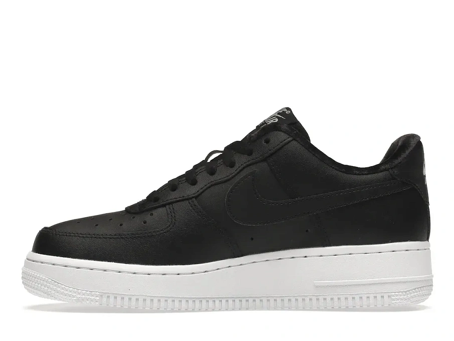 Фото № 3 с приближением к товару «‎Nike Air Force 1 Low LX Black Pendant »