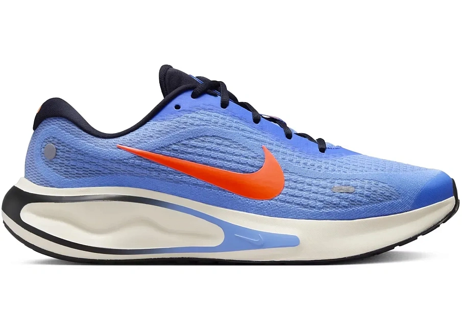 Фото № 1 с приближением к товару «‎Nike Journey Run»