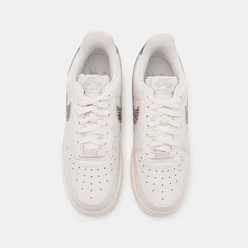 Nike Wmns Air Force 1 07  - 5