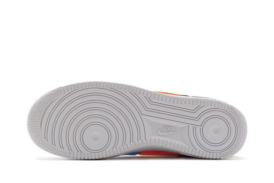 Фото № 4 с приближением к товару «‎Nike Air Force 1 07 QS»