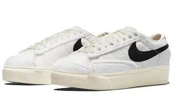 Nike Wmns Blazer low Platform Low-Top Sneakers White - 3