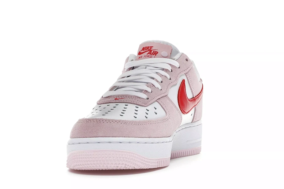 Фото № 4 с приближением к товару «‎Nike Air Force 1 Low '07 QS Valentine's Day Love Letter»