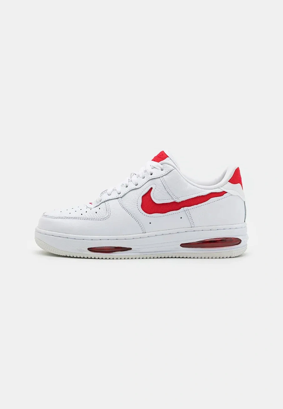 Фото № 1 с приближением к товару «‎AIR FORCE 1»
