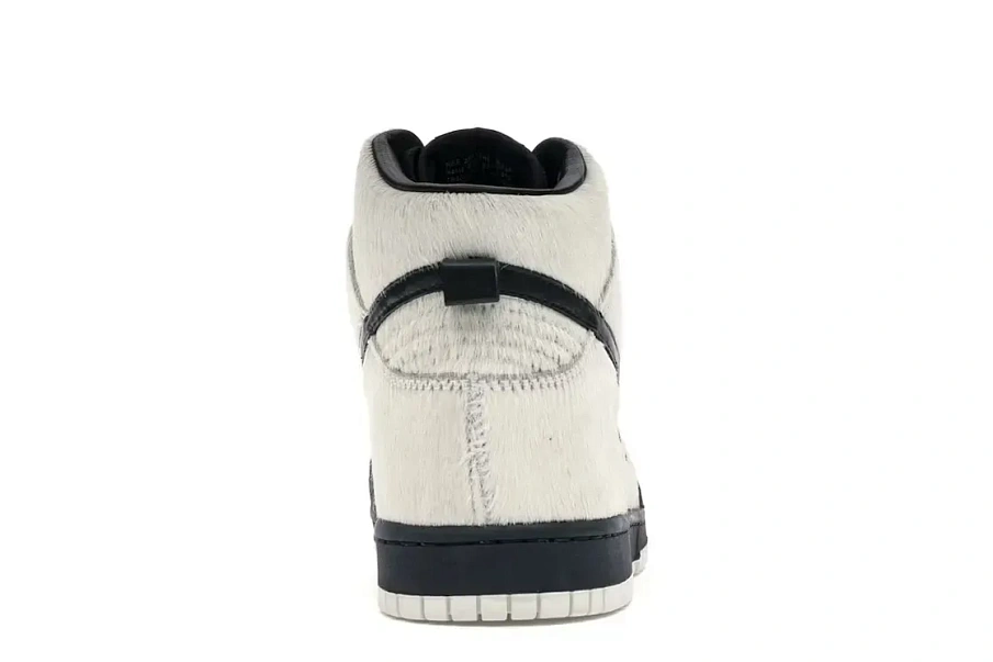 Фото № 4 с приближением к товару «‎Nike Dunk High»
