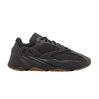 Фото № 1 с приближением к товару «‎adidas Yeezy Boost 700 Utility Black 2023»
