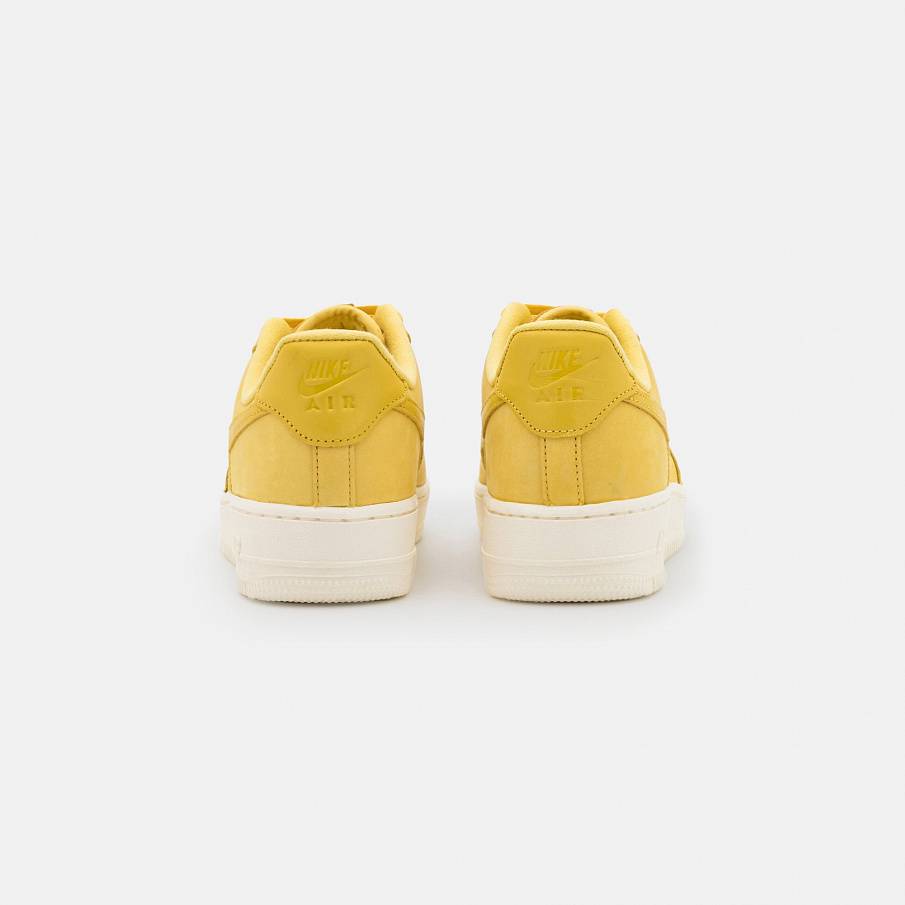 Фото № 4 с приближением к товару «‎Nike Wmns Air Force 1 Prm »