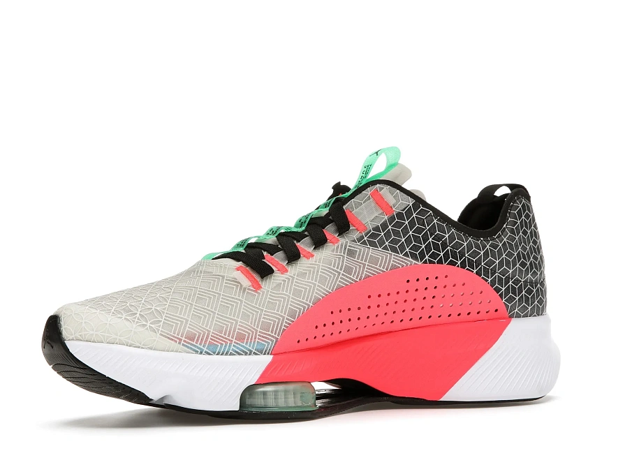 Фото № 3 с приближением к товару «‎Jordan Air Zoom Renegade White Infrared 23 Black»