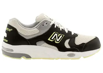New Balance 1700