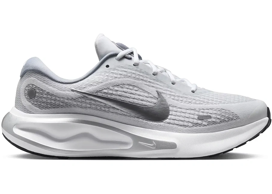 Фото № 1 с приближением к товару «‎Nike Journey Run»