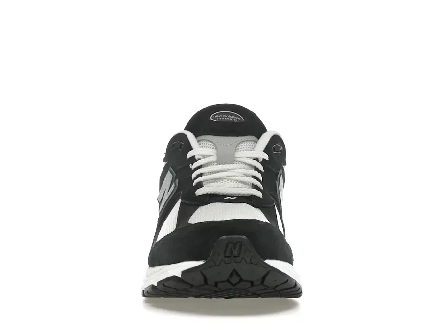 Фото № 2 с приближением к товару «‎New Balance 2002R»