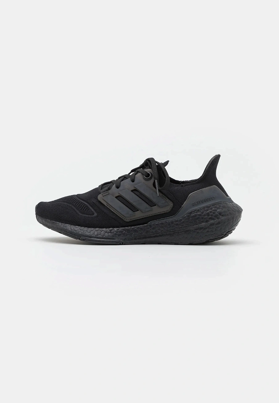Фото № 1 с приближением к товару «‎ULTRABOOST 22»
