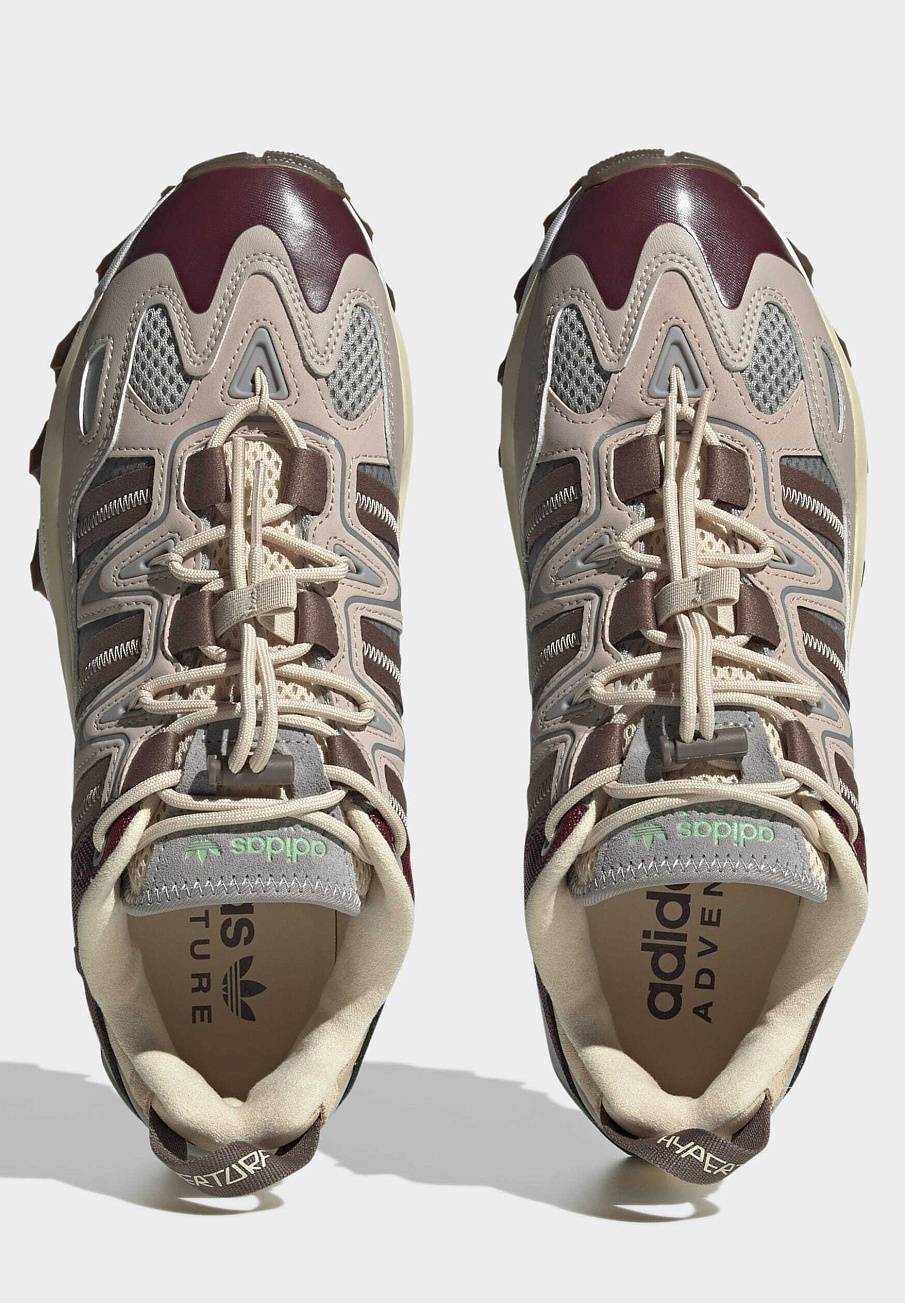 Фото № 3 с приближением к товару «‎Adidas Hyperturf »