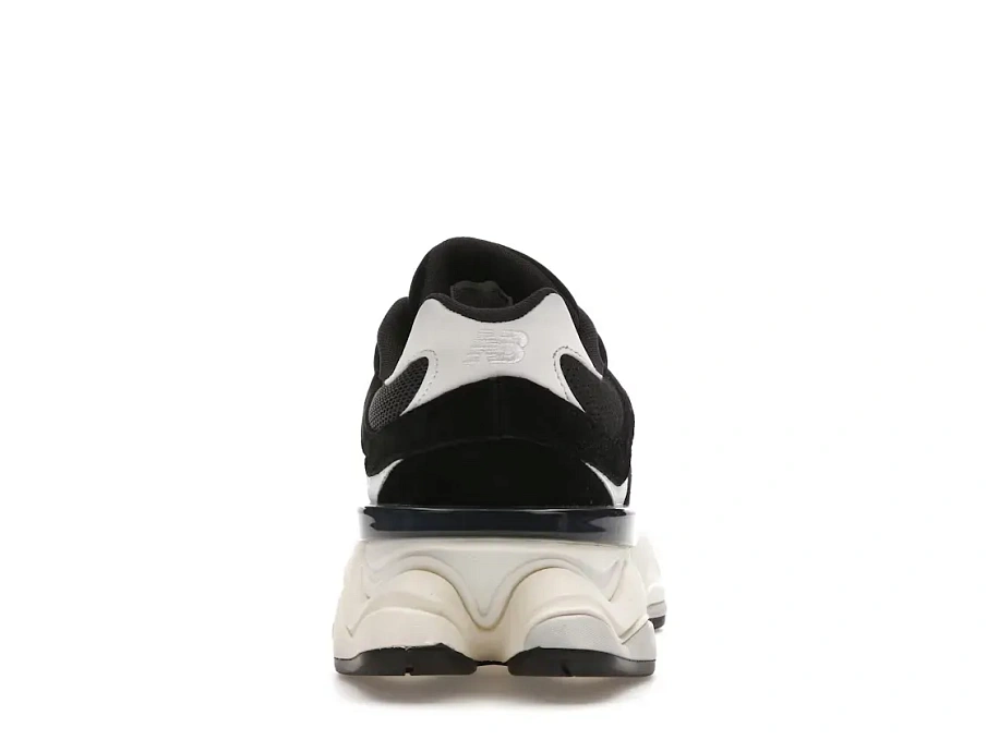 Фото № 4 с приближением к товару «‎New Balance 9060»