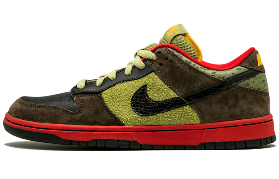 Фото № 1 с приближением к товару «‎Nike SB Dunk Low Premium "Asparagus" Sneakers BrownGreen»